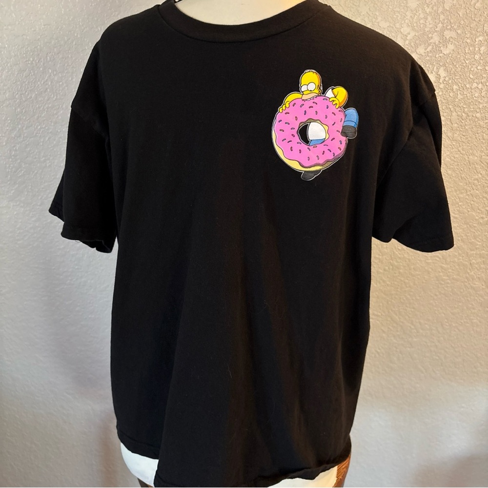 The Simpsons T Shirt Large Homer Simpson Biting a Donut Black